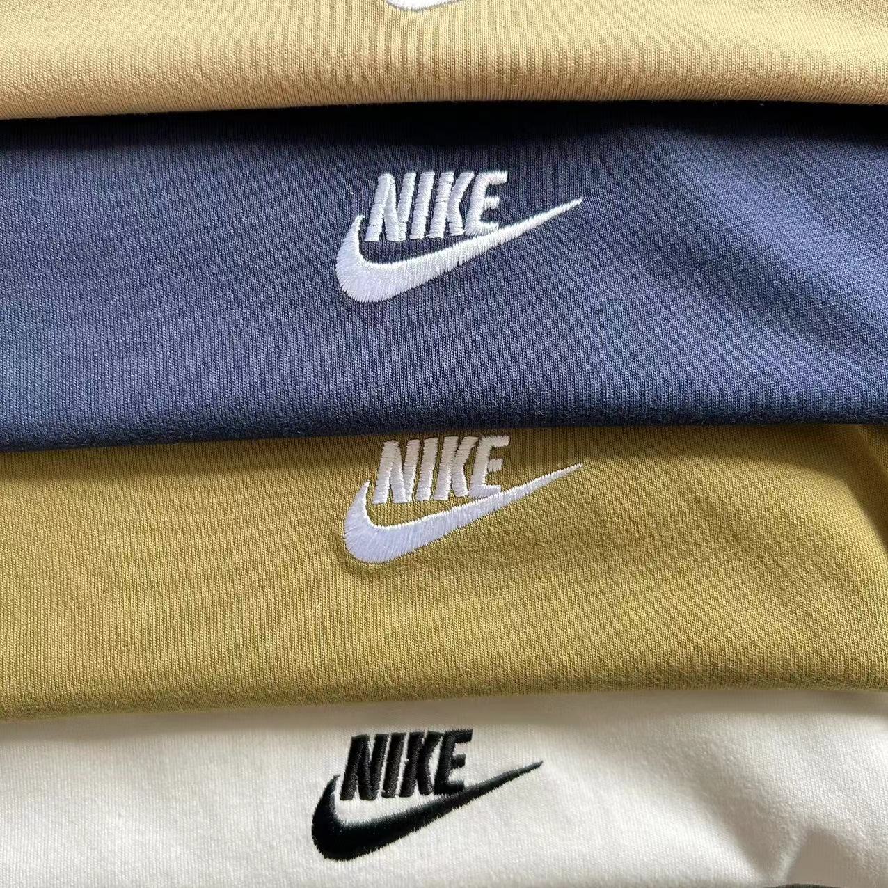 T-shirt Nike