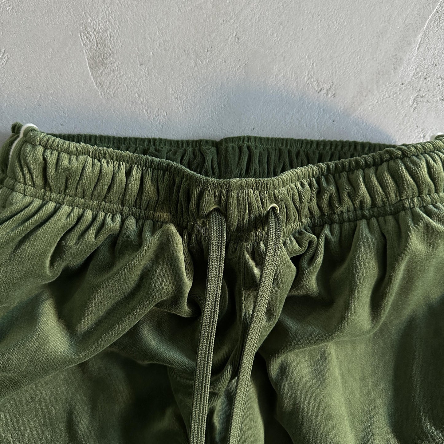 Pantalon en velours Corteiz vert