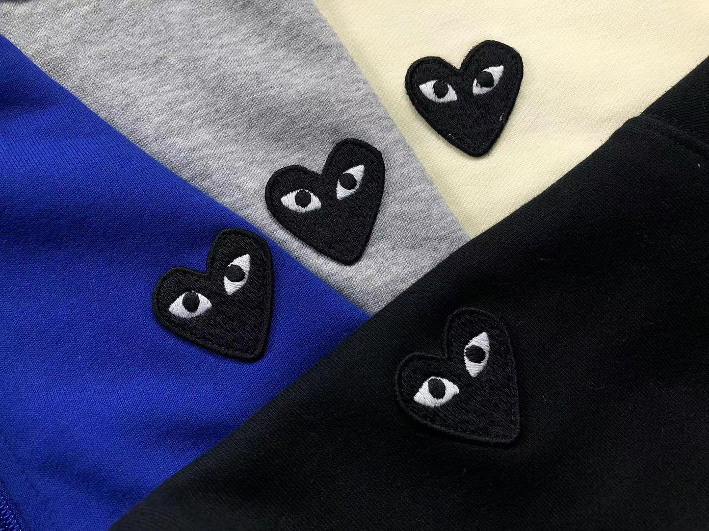 Sweat à capuche Comme des Garçons
