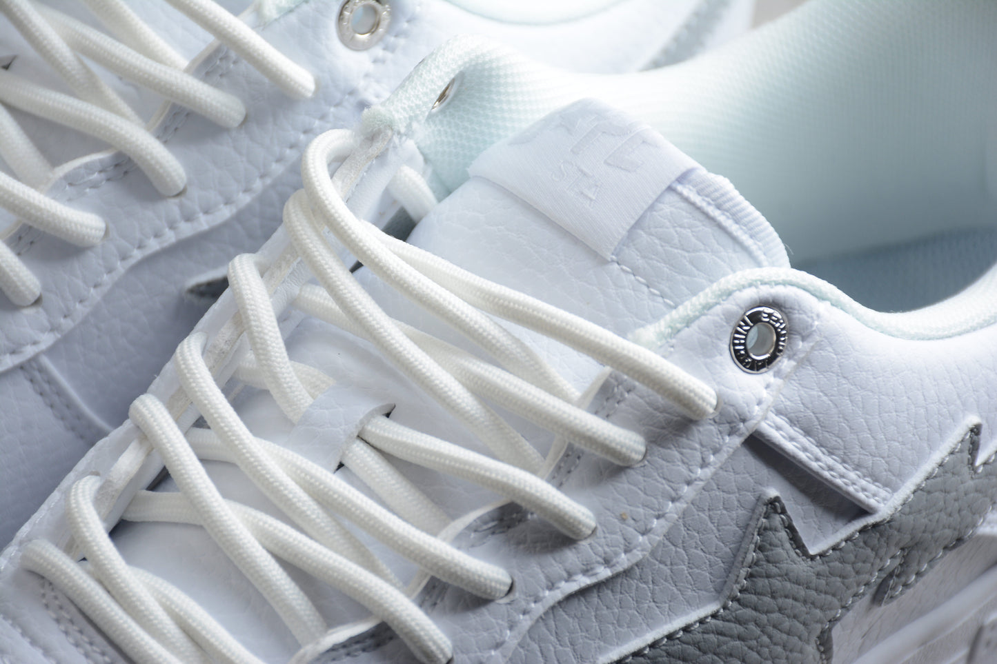 Bape Sta JJJJound Gris et Blanc