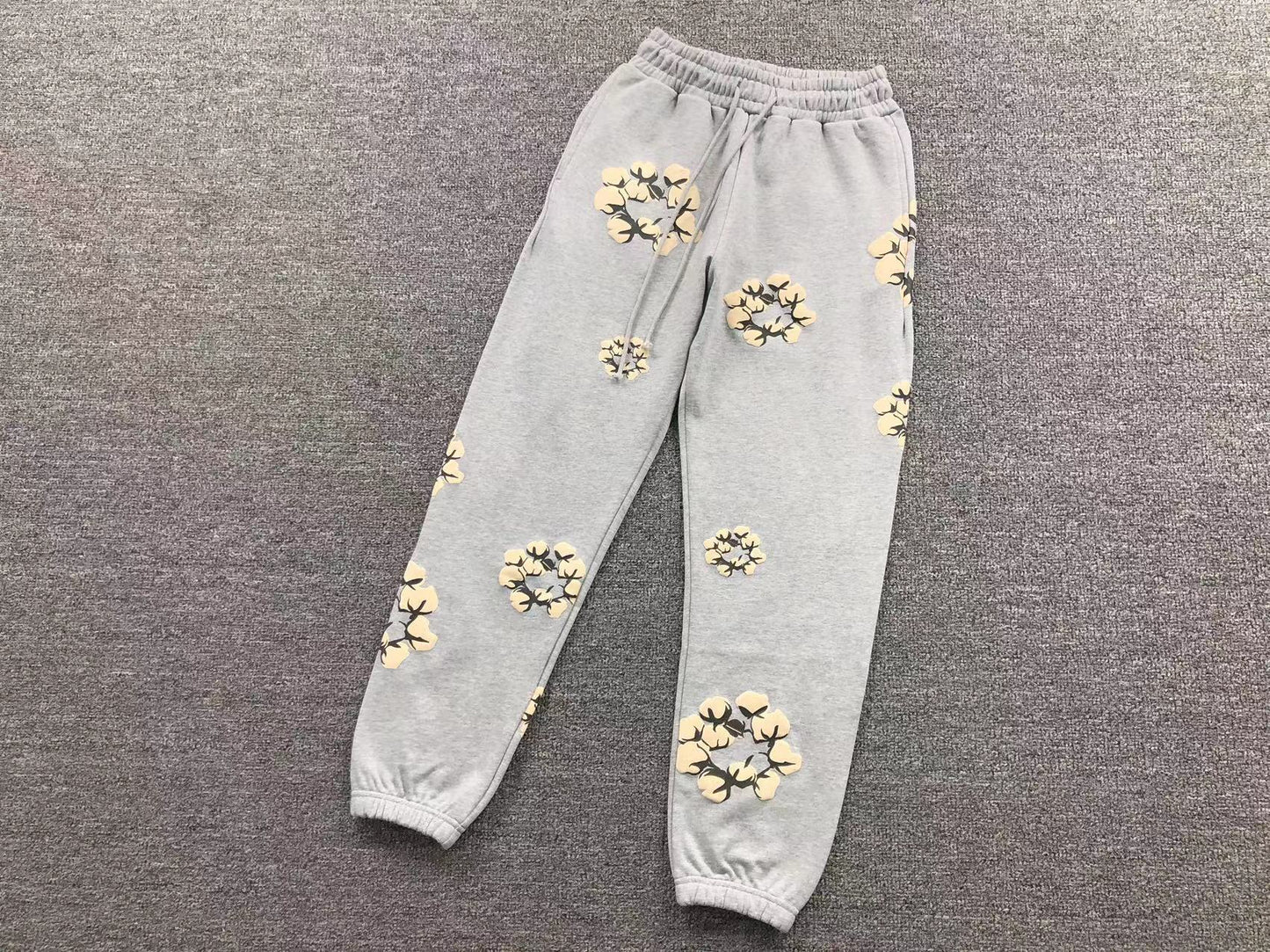 Costume Denim Tears