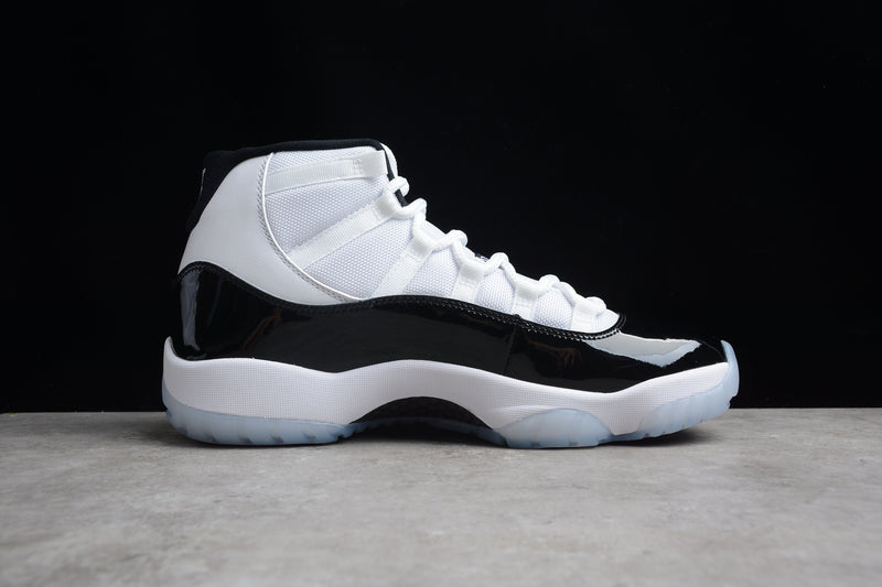 Air Jordan 11 "Concord"