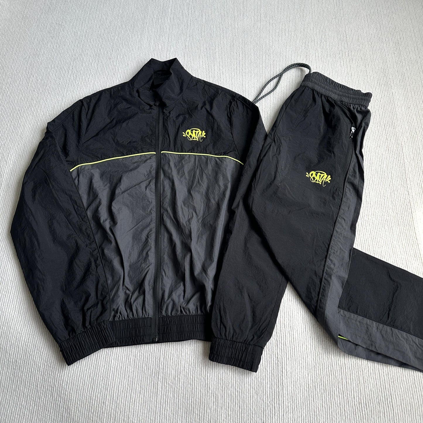 L'équipe des survêtements Synaworld