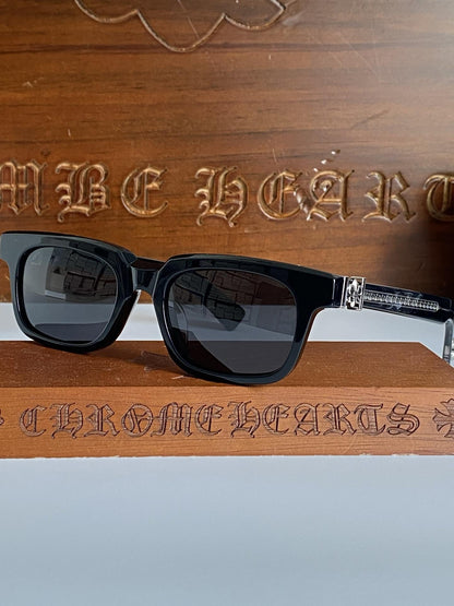 Lunettes Chrome Hearts