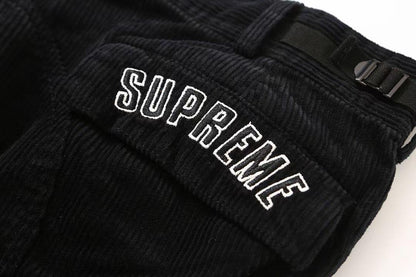 Pantalon Nike x Supreme Arc en velours côtelé