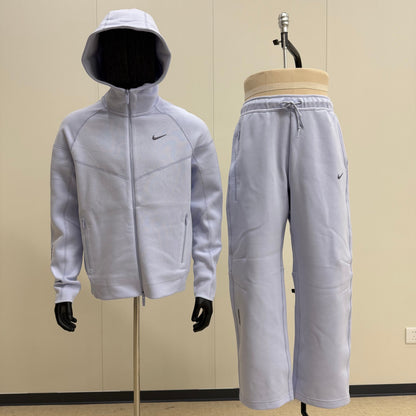 Nike x Nocta Techfleece Hellviolett