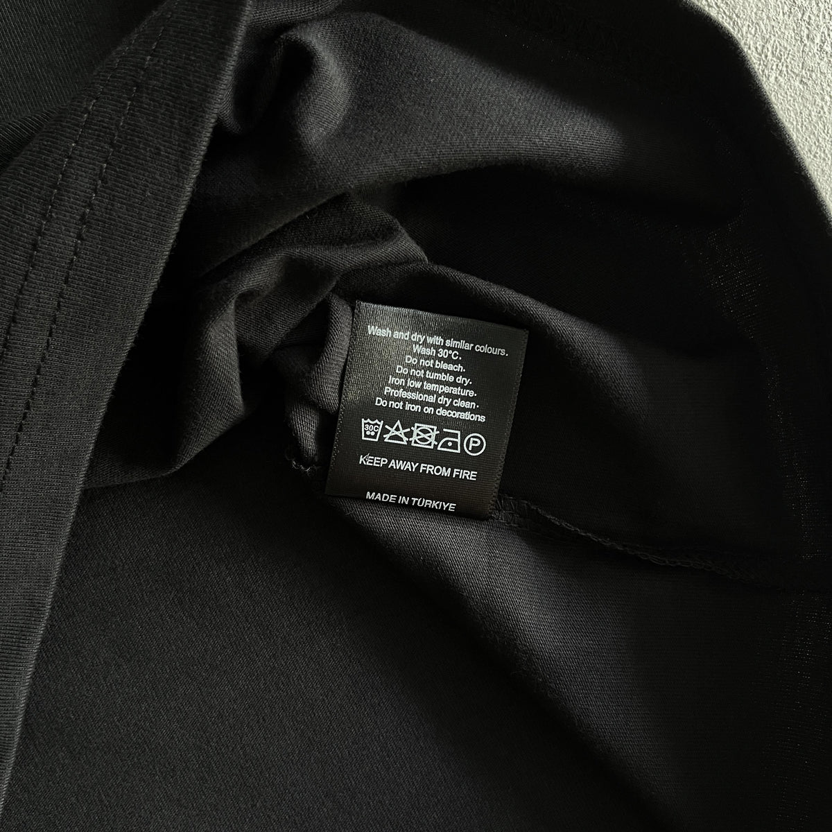 Camiseta Trapstar Script Fade