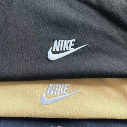 T-shirt Nike
