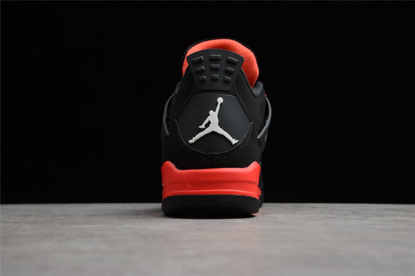 AJ 4 Rouge Foudre