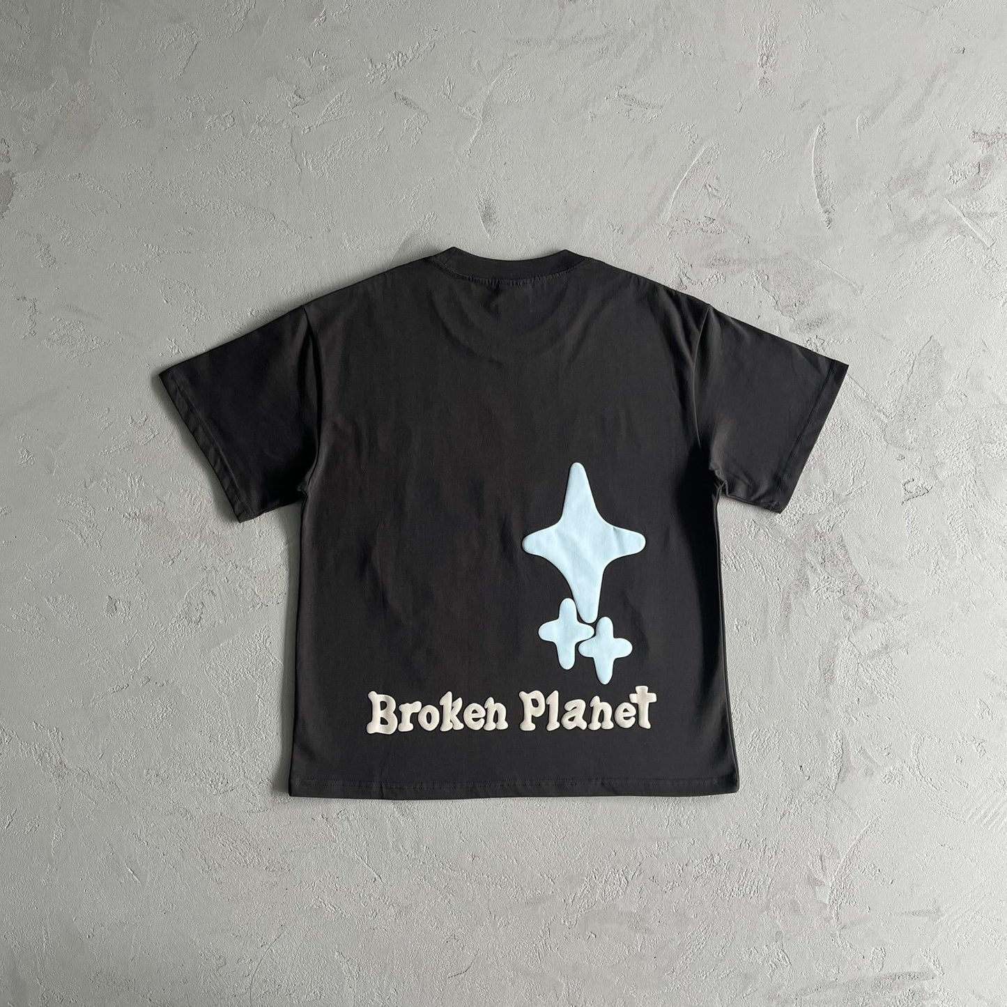 T-shirt Broken P dans les abysses