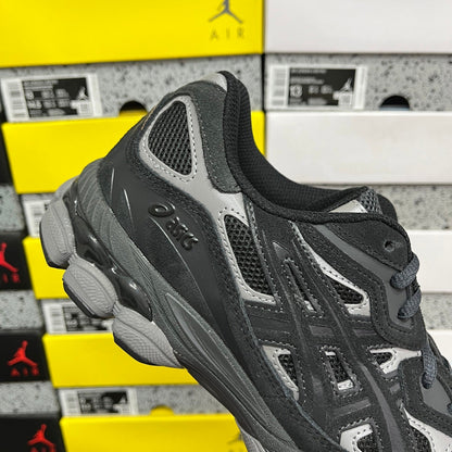 ASICS Gel-NYC Gris graphite et noir