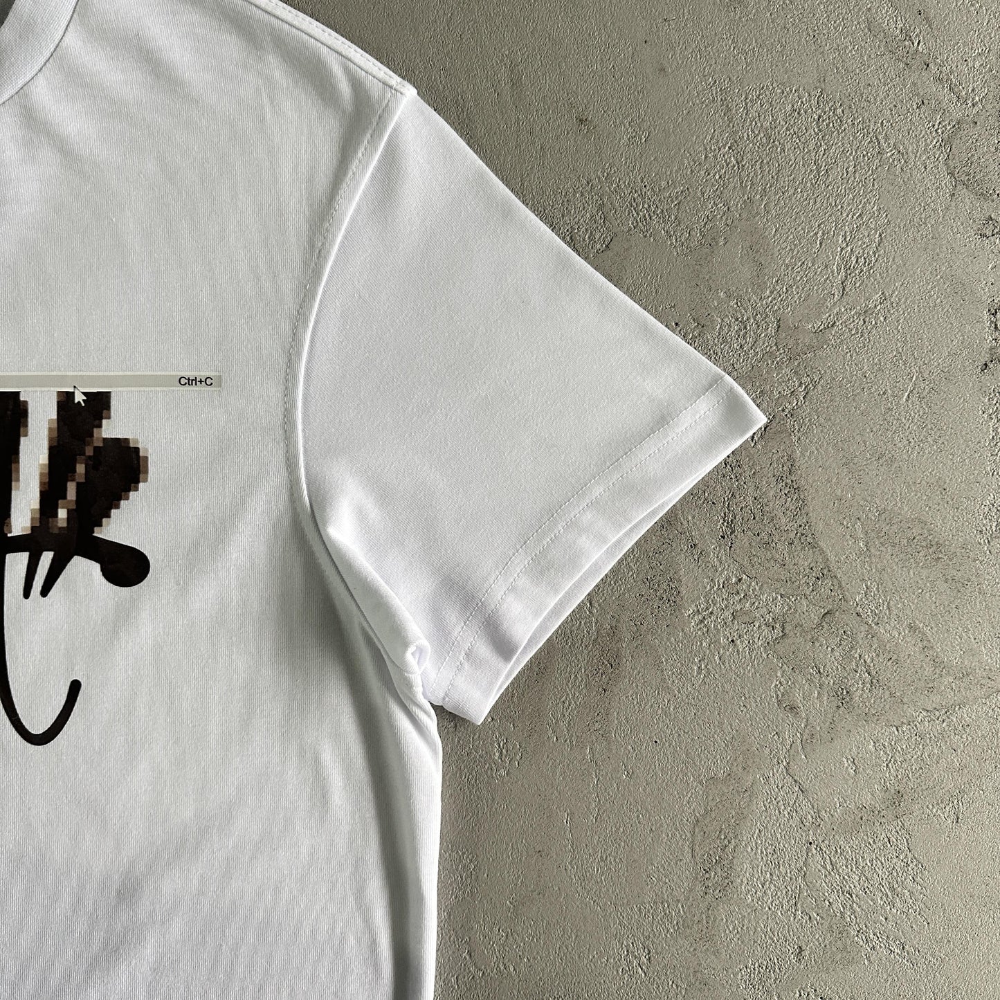 T-shirt Synaworld en cours de chargement