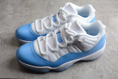AJ 11 Low "Blanco y Azul Universitario"