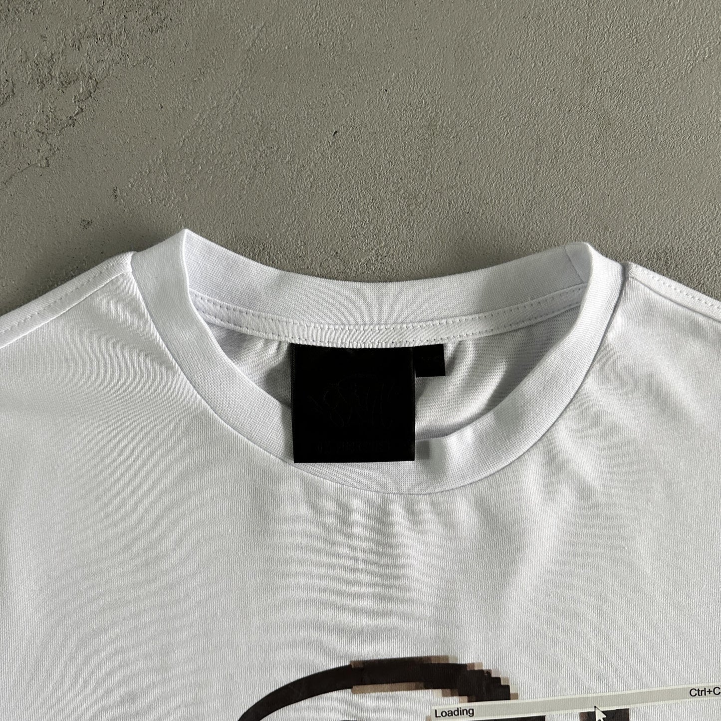 T-shirt Synaworld en cours de chargement