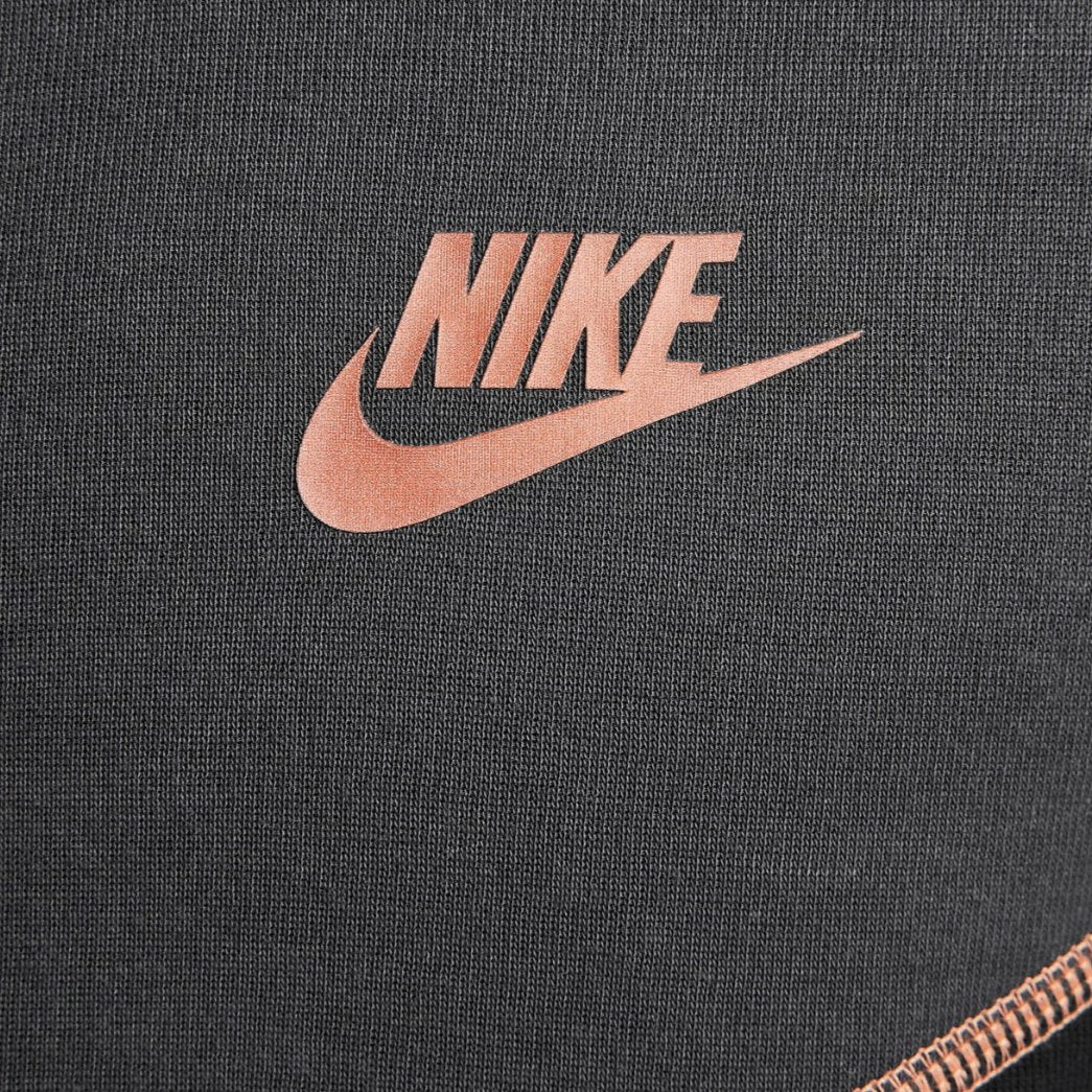 Synaworld x Nike Tech Fleece