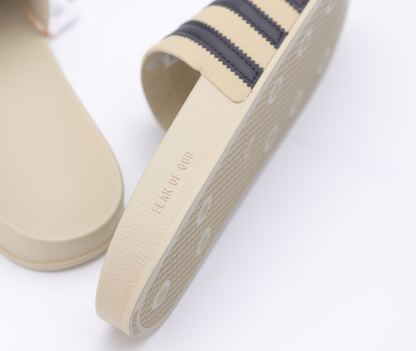 Pantuflas Adidas x FOG +10