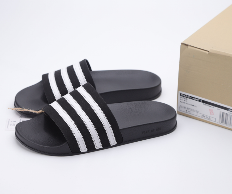 Pantuflas Adidas x FOG +10