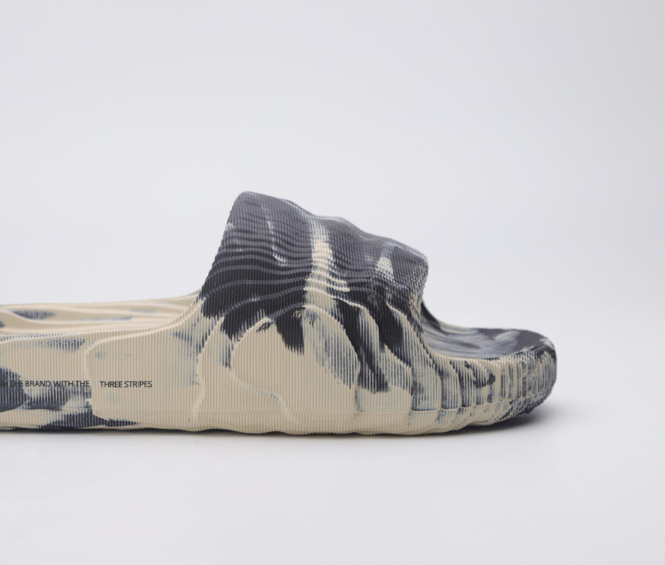 Pantuflas Adidas x FOG +10