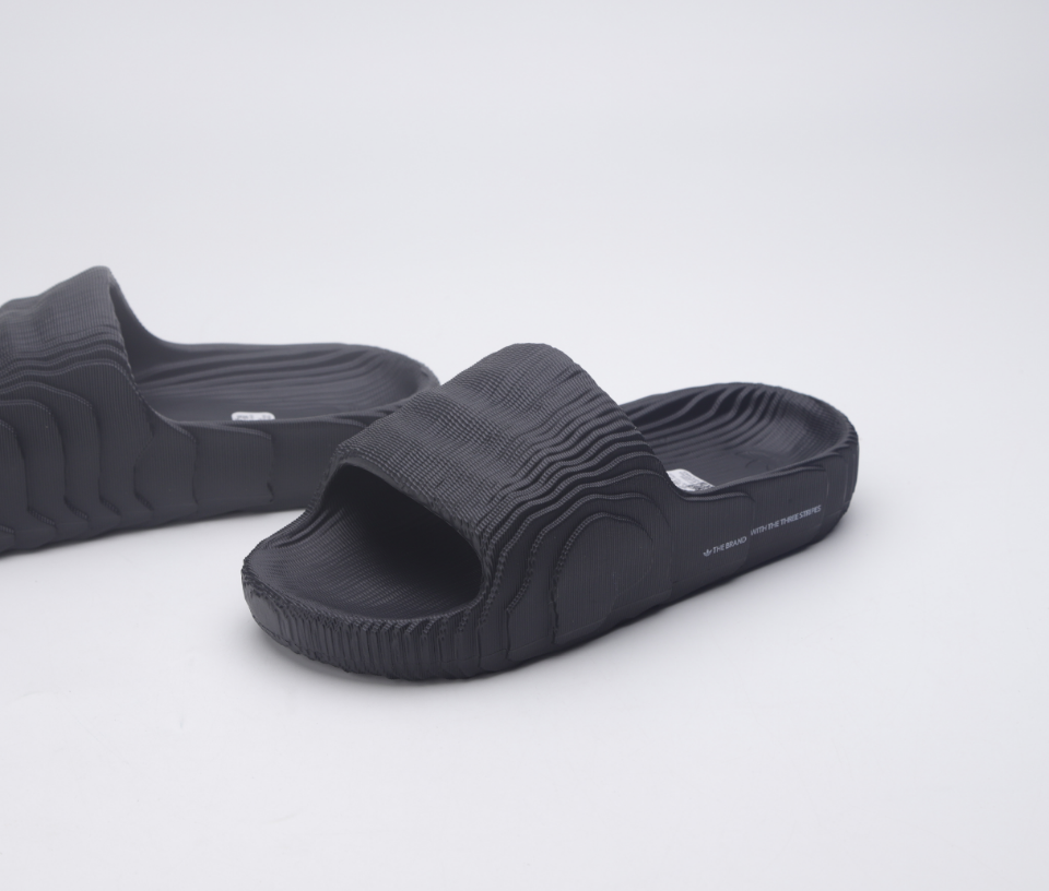 Pantuflas Adidas x FOG +10