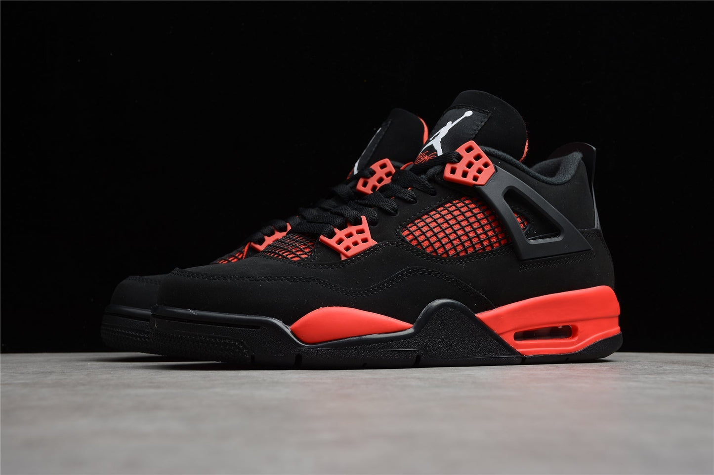 AJ 4 Rouge Foudre