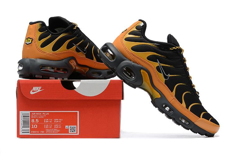 Nike Air Max Plus Oro Universitario Negro