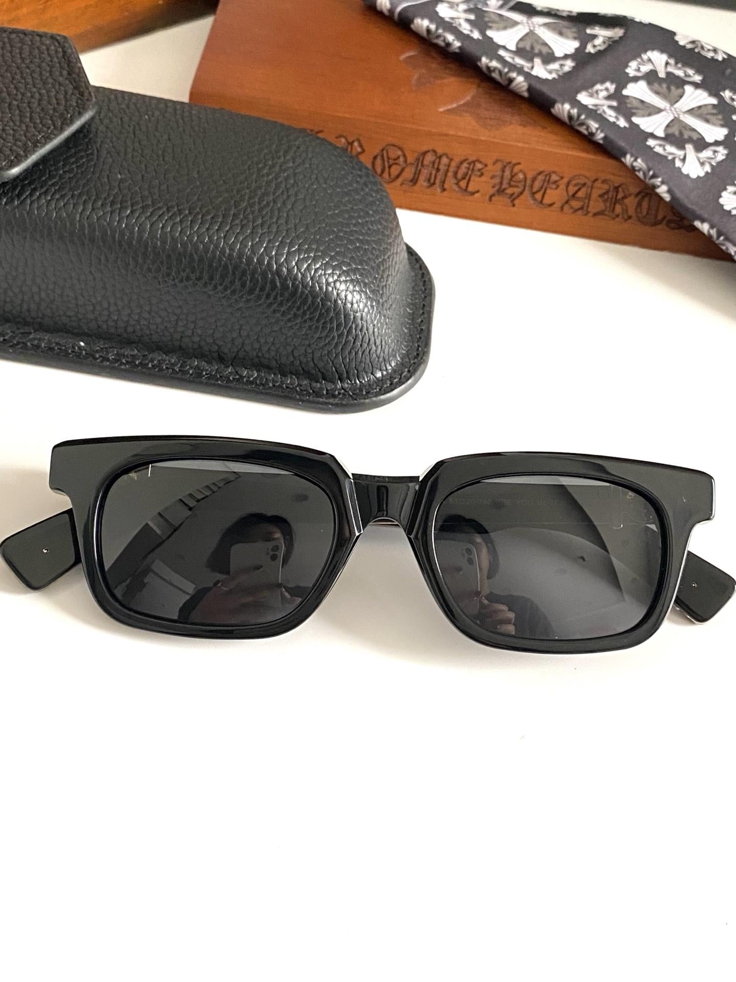 Lunettes Chrome Hearts