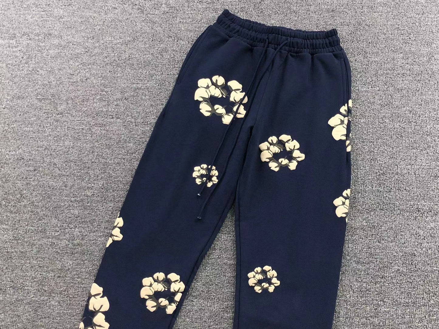 Costume Denim Tears