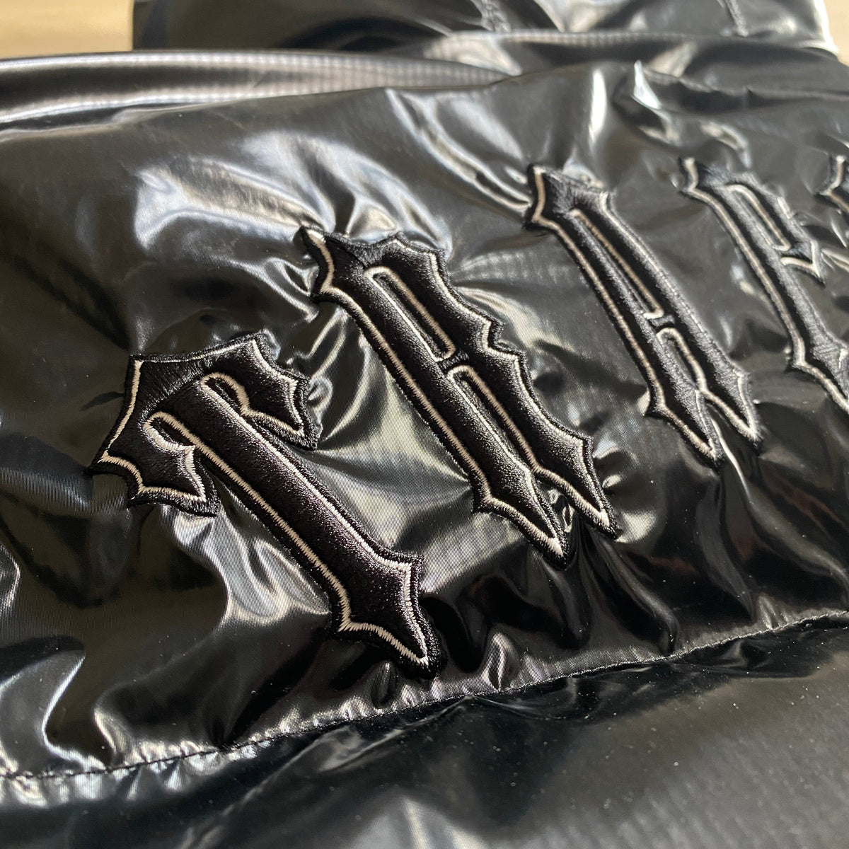 Chaqueta acolchada Trapstar con capucha desmontable Irongate
