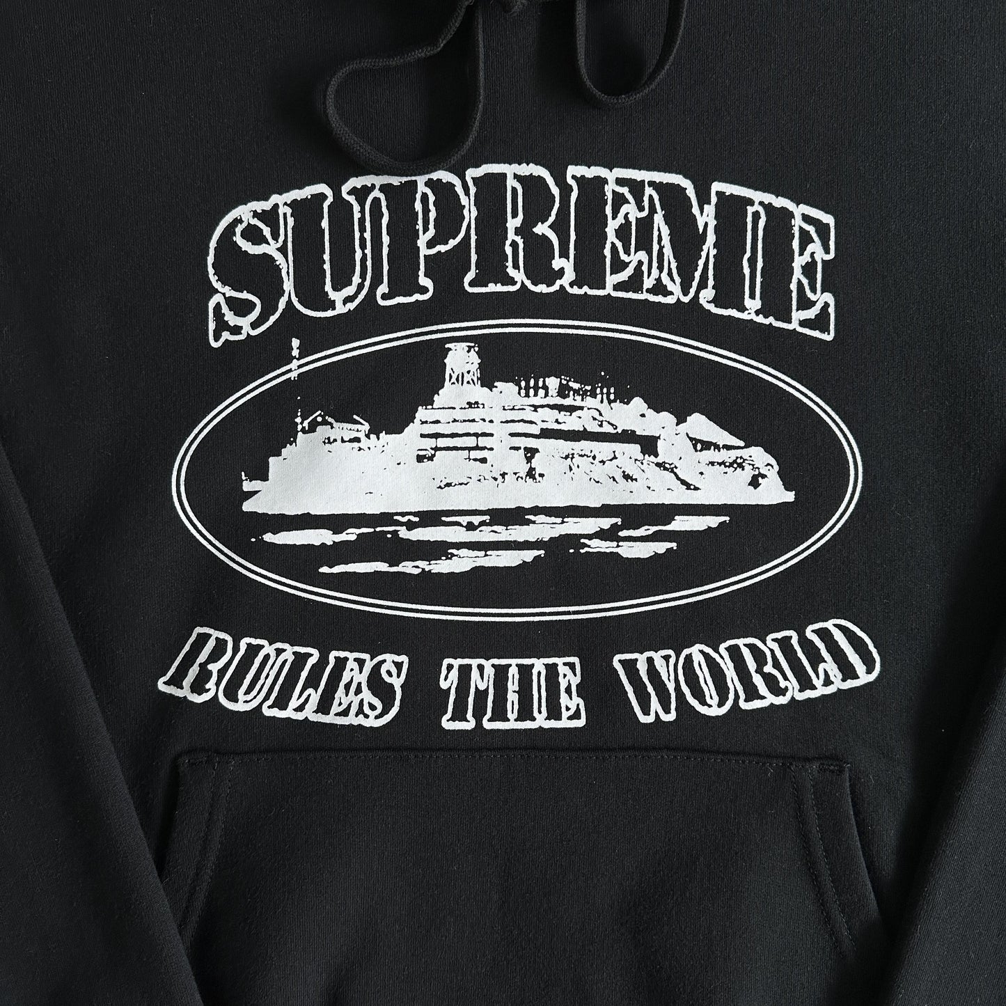 Sweat à capuche Corteiz x Supreme