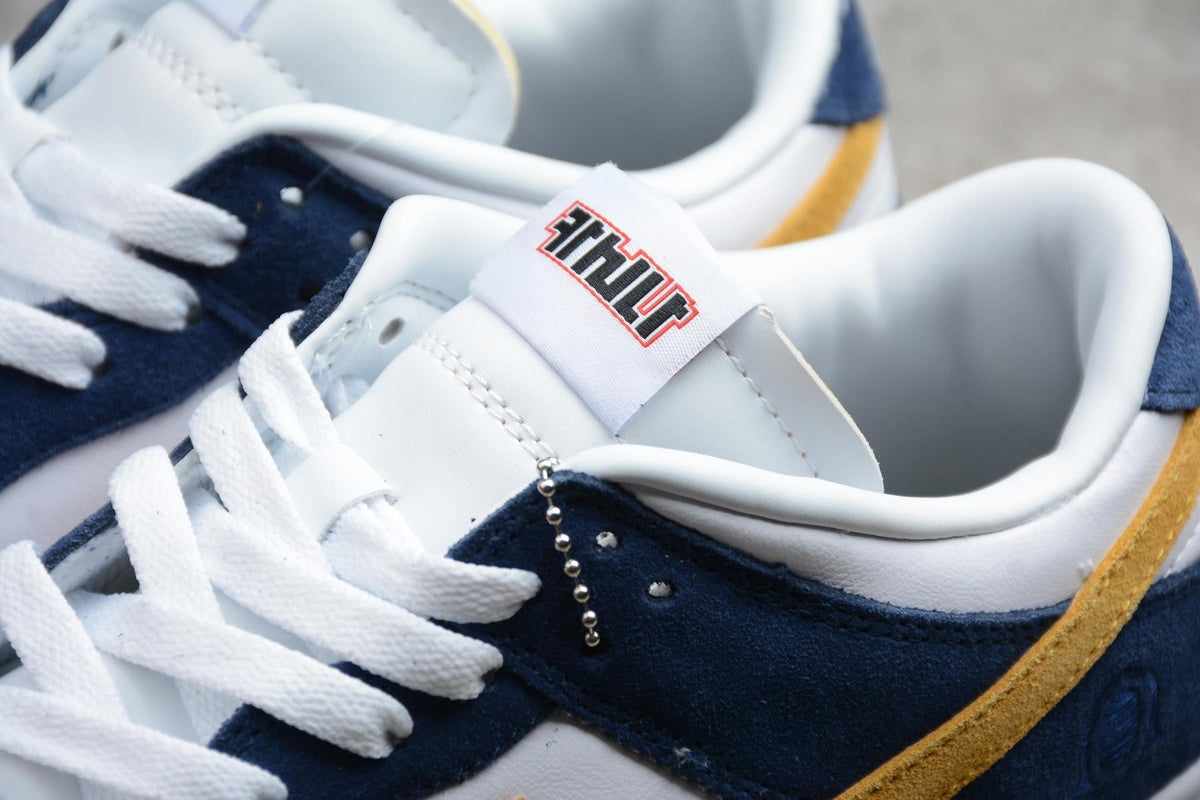 Nike x Kasina Dunk Low "Autobús de los 80"