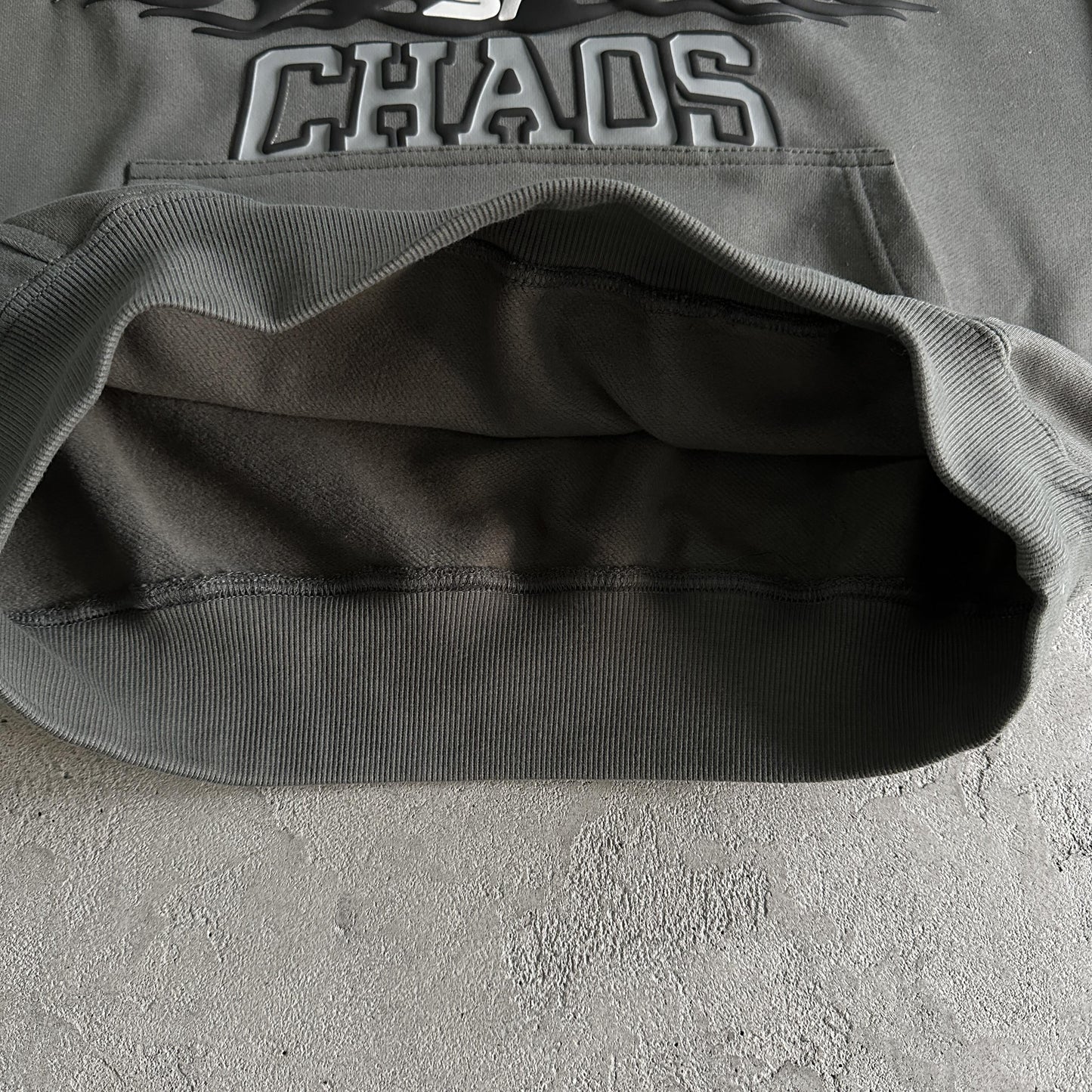 Sweat à capuche Broken P Chaos
