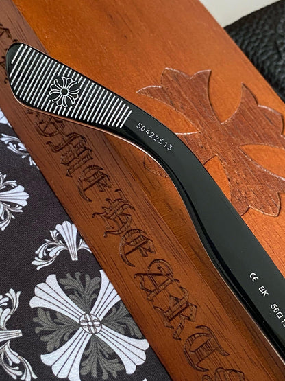 Lunettes Chrome Hearts