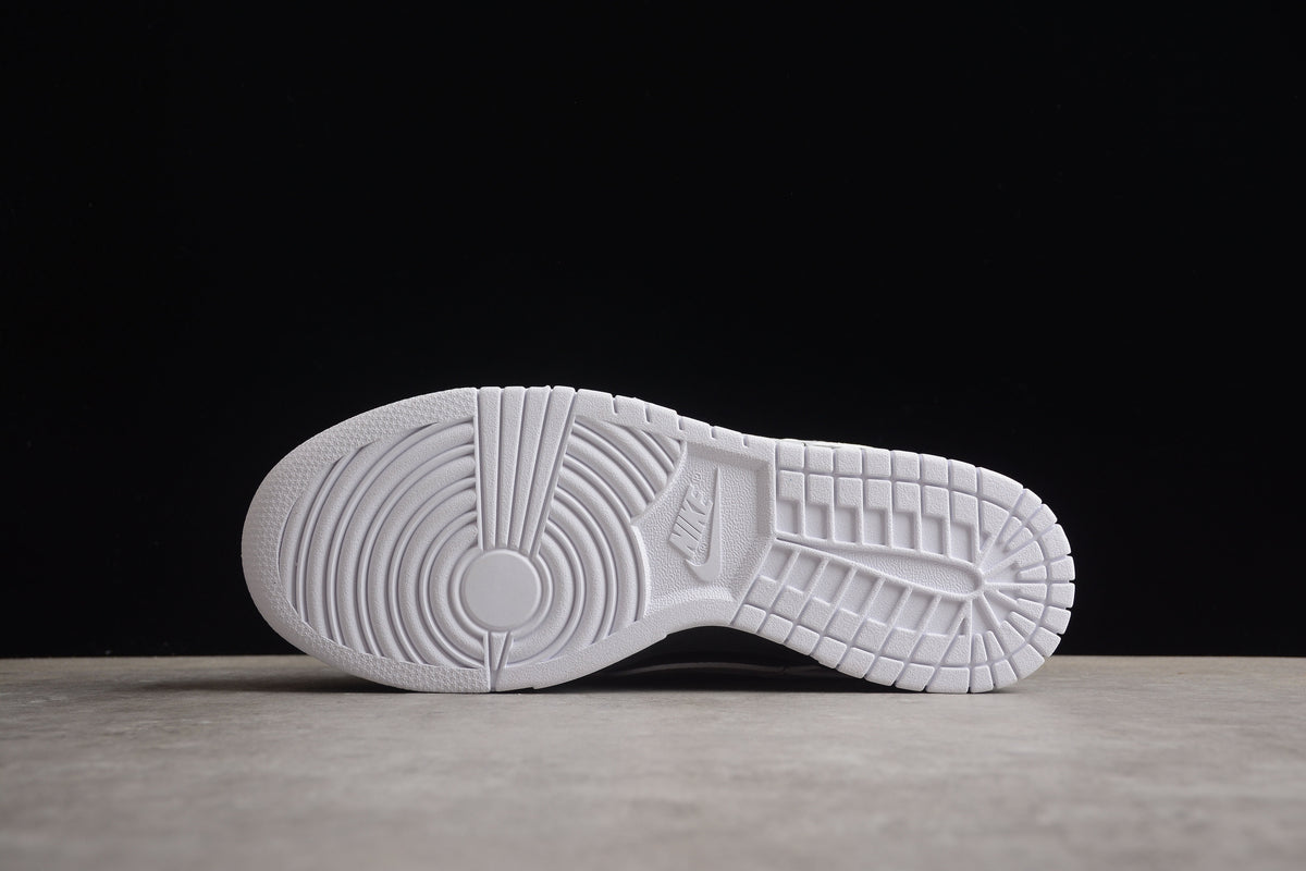 Nike Dunk Low Panda Invertido