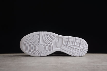 Nike Dunk Low Panda Invertido