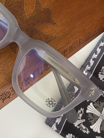 Lunettes Chrome Hearts