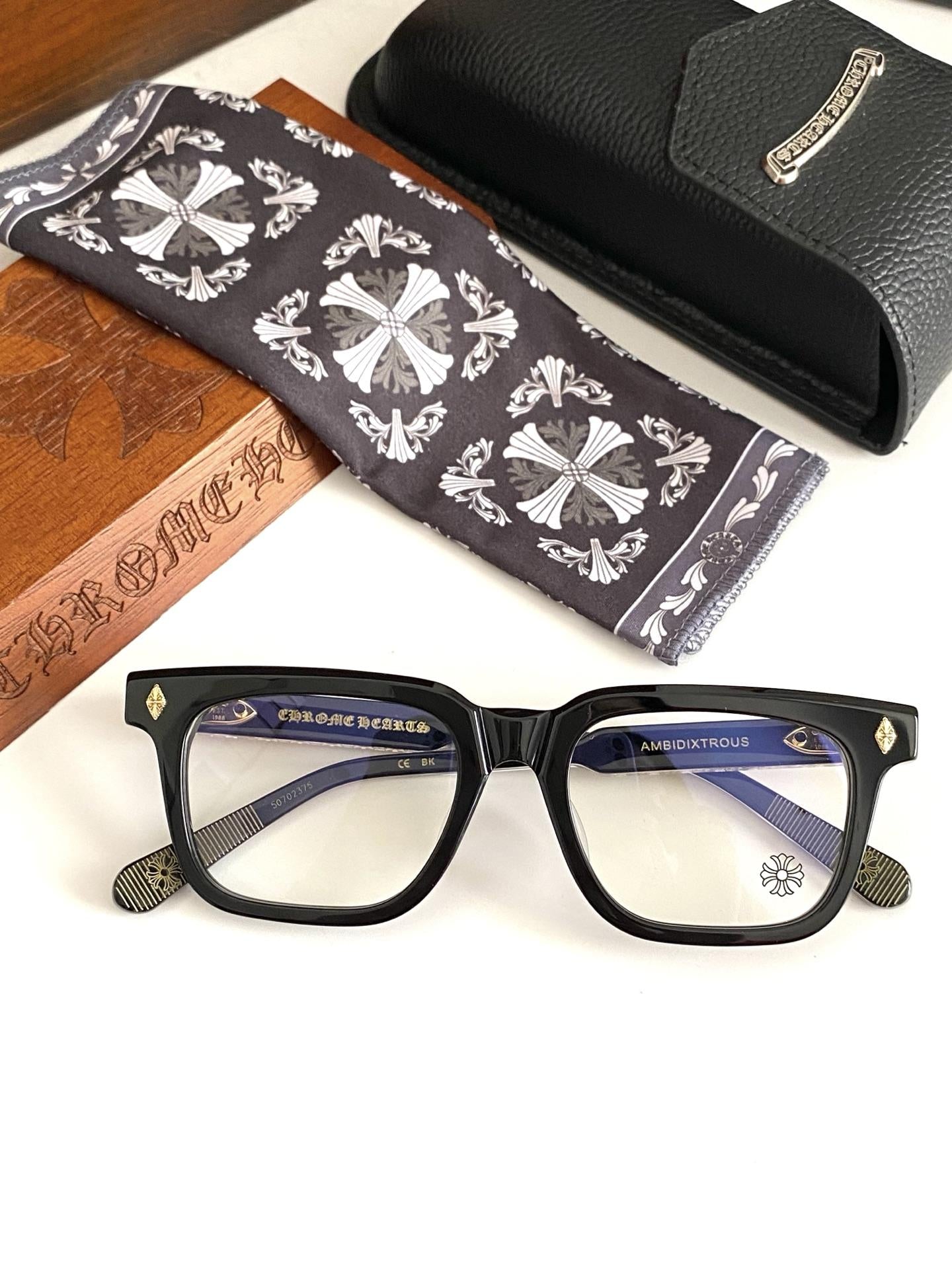 Lunettes Chrome Hearts