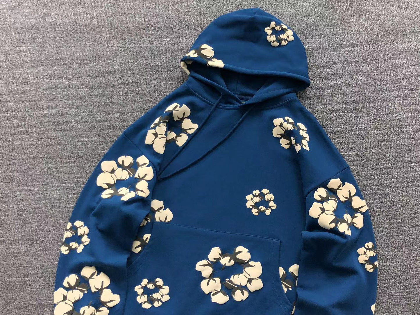 Costume Denim Tears
