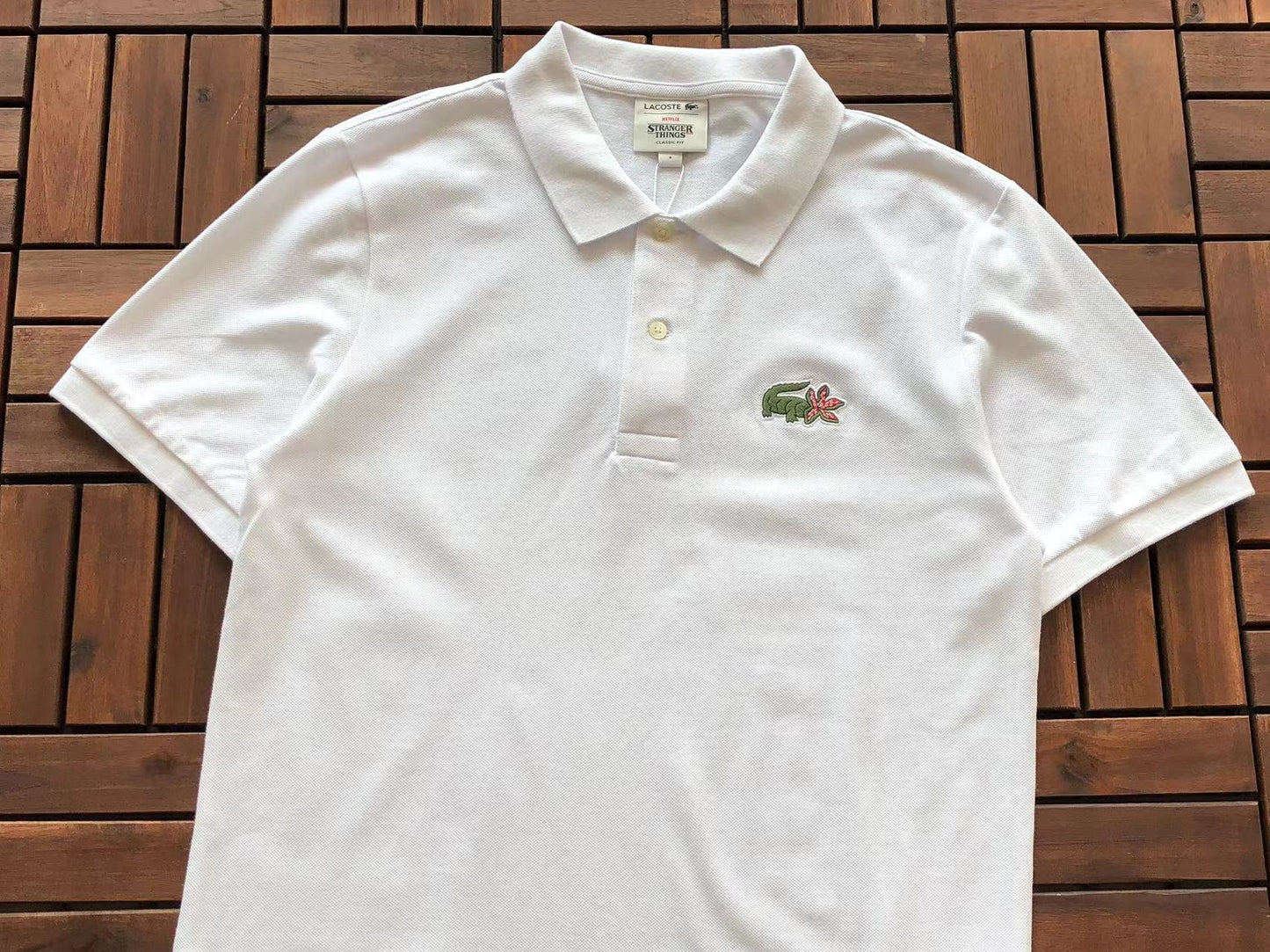 Collection de polos Lacoste x Netflix