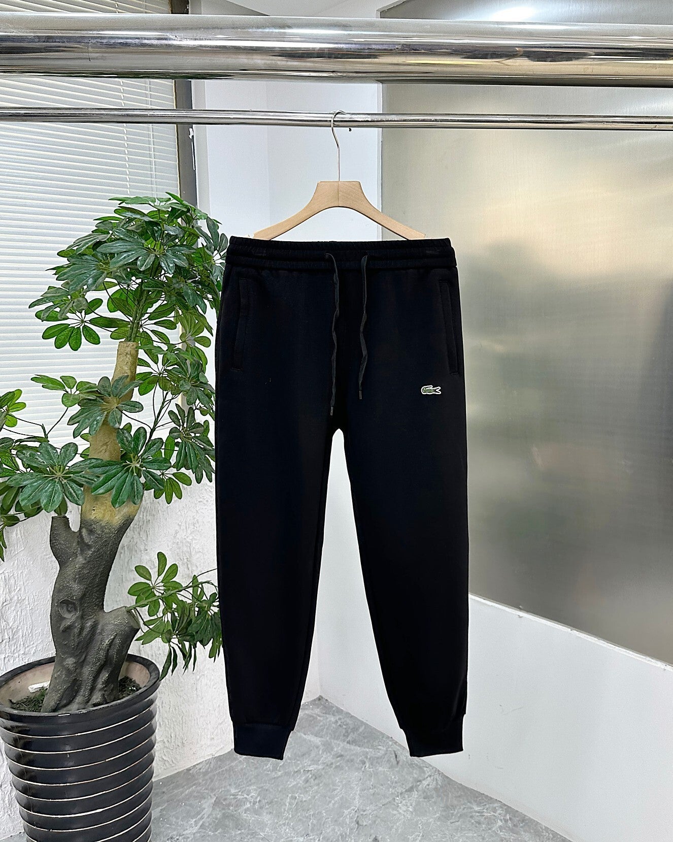 Pantalons Lacoste