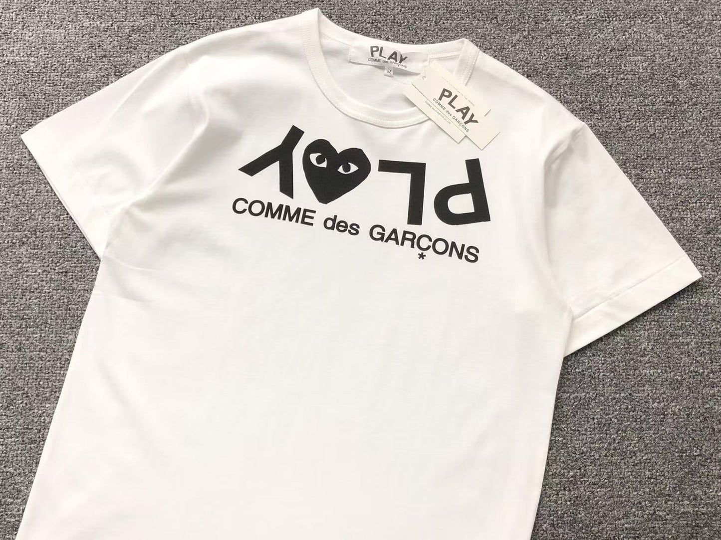 T-shirt Comme des Garçons