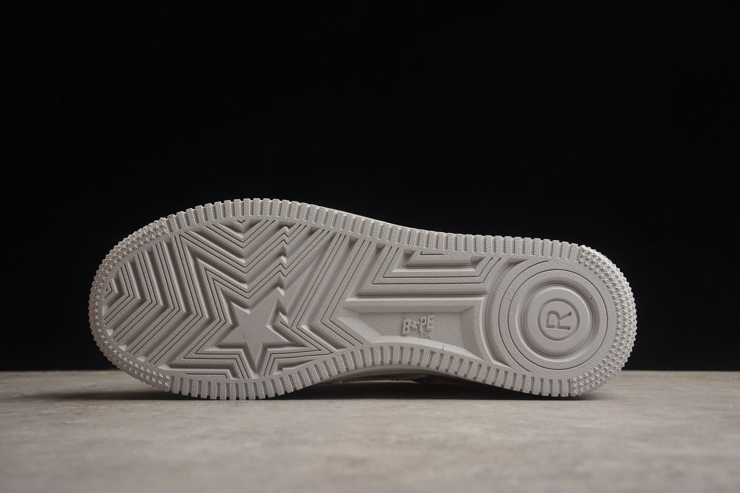 Bape Sta Cuir Verni Gris et Blanc