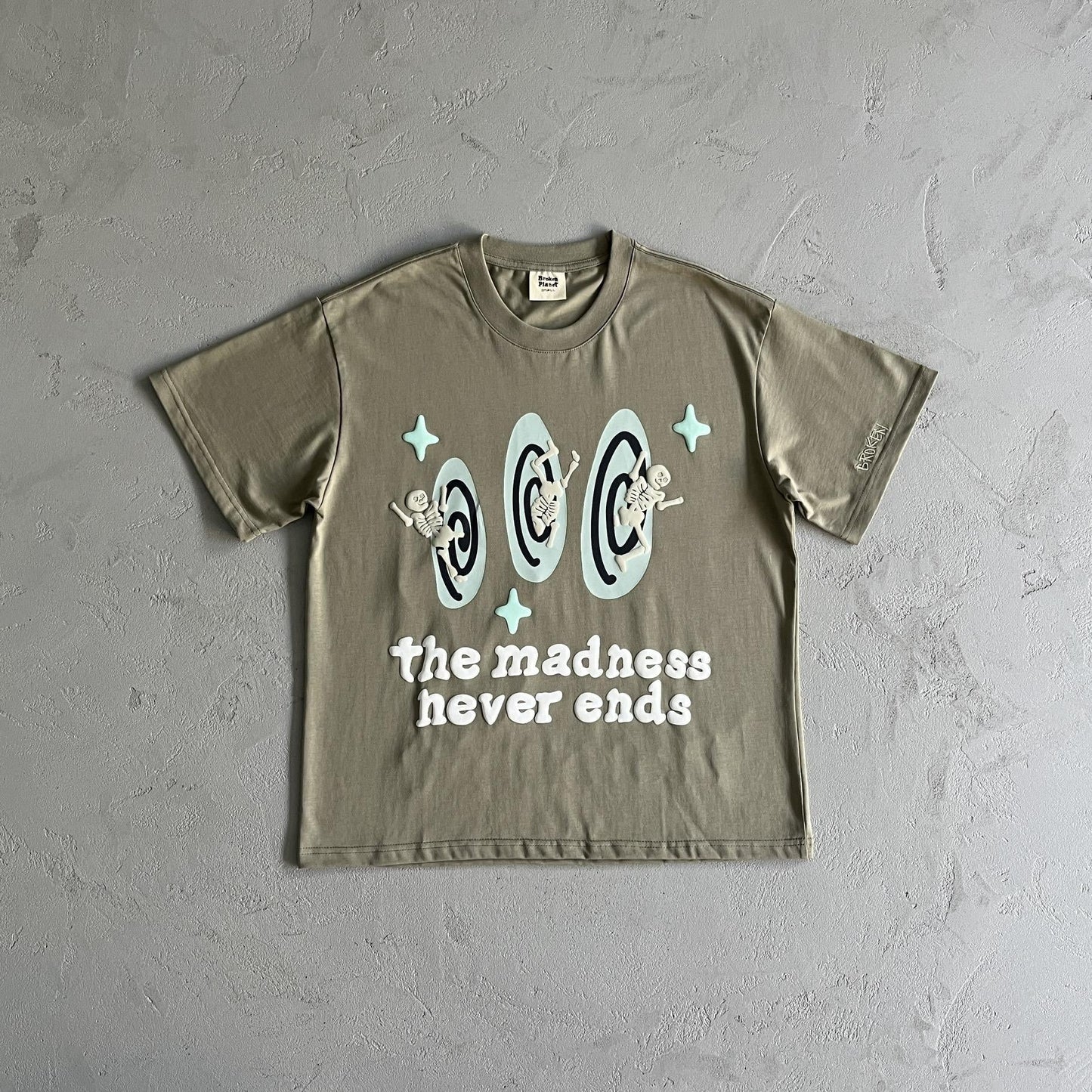 T-shirt Casse-tête de l'espace à trois crânes