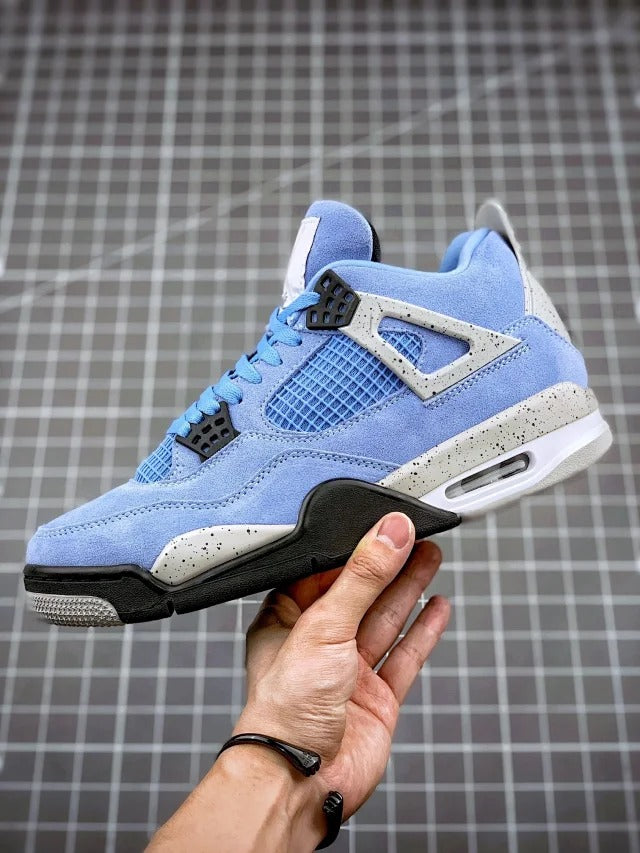 AIR JORDAN 4 "UNIVERSITY BLUE"