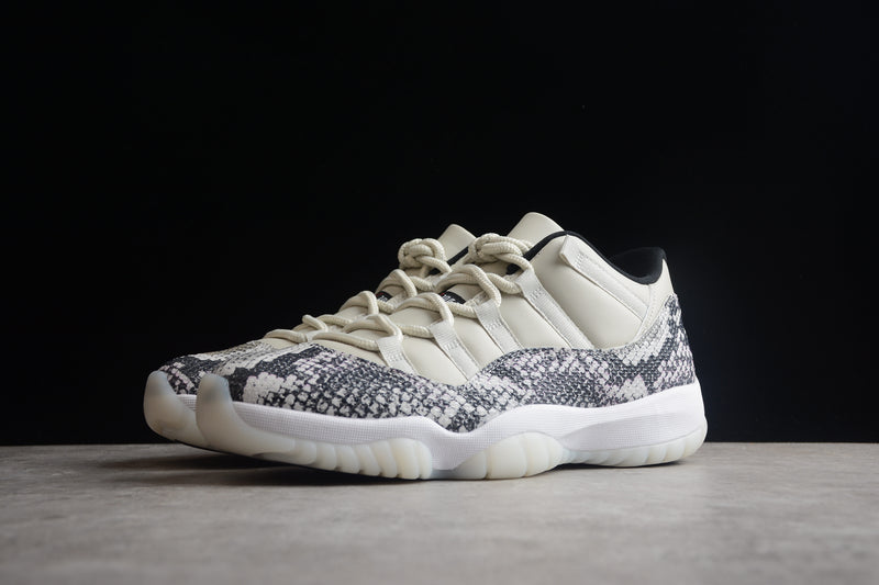 Air Jordan 11 Low "Snake"