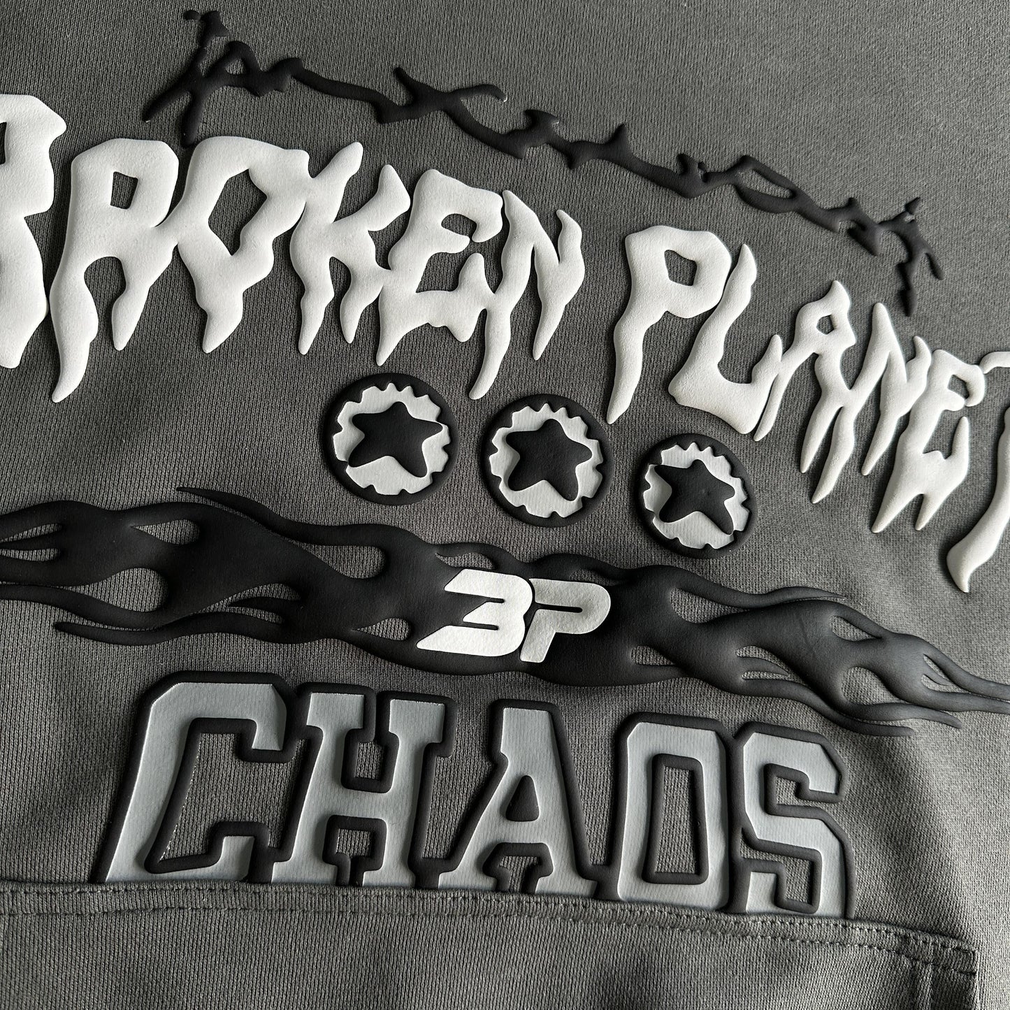 Sweat à capuche Broken P Chaos