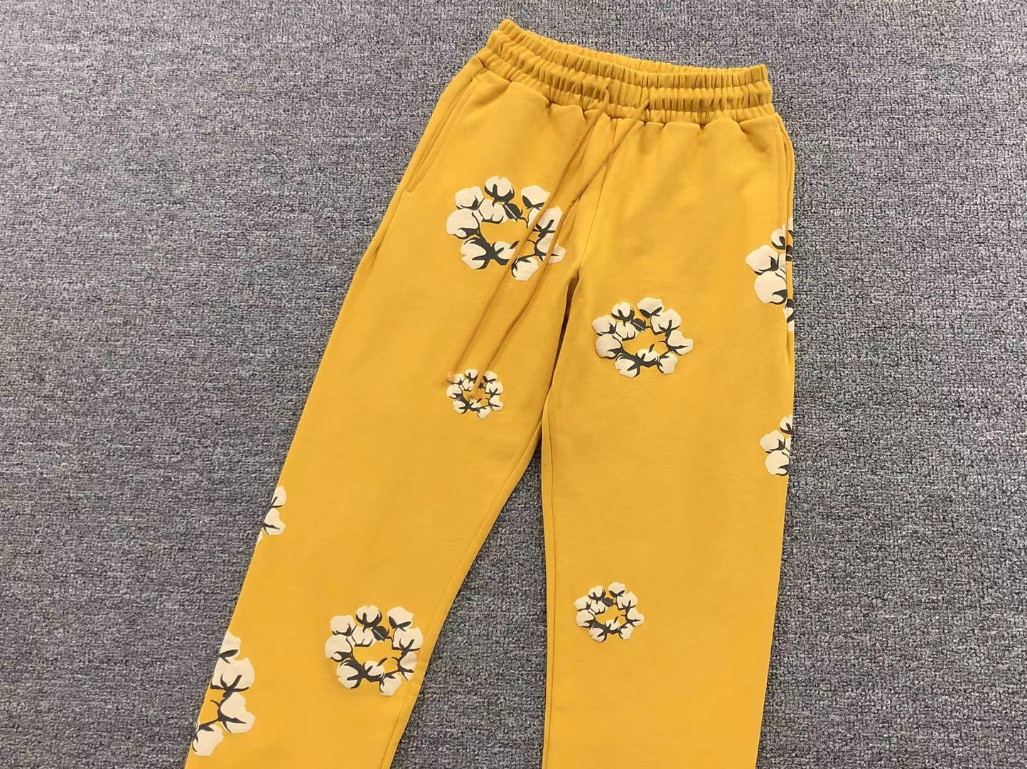 Costume Denim Tears