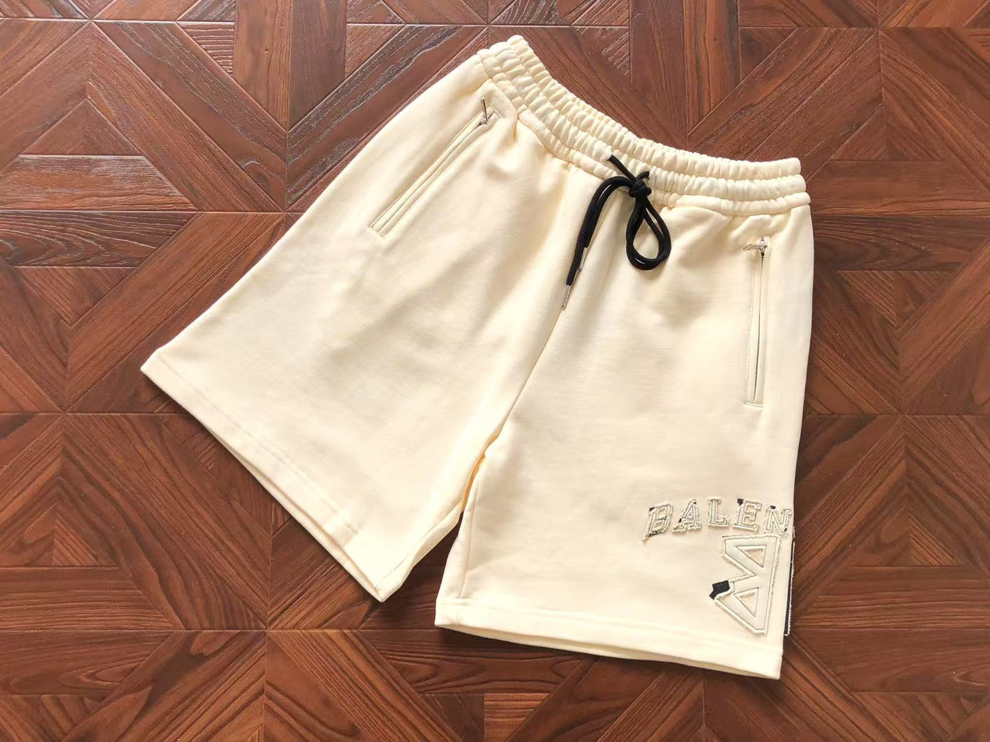 Shorts Balenciaga