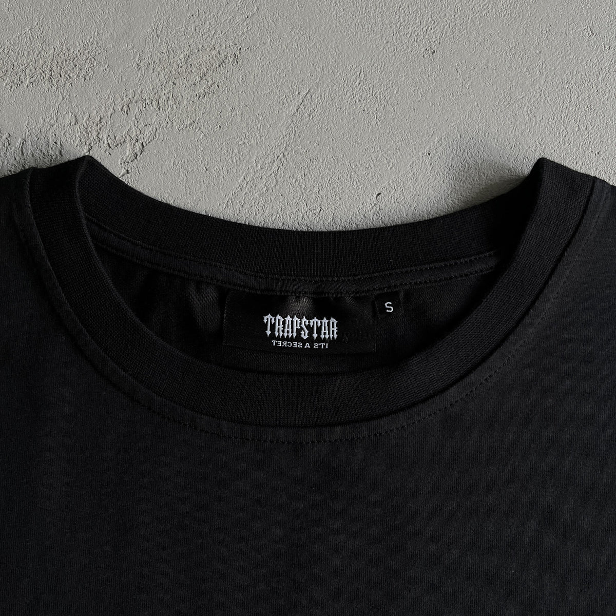 Camiseta Trapstar Script Fade