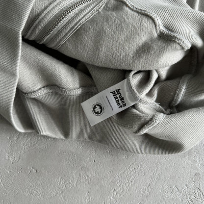Combinaison zippée cassée en P