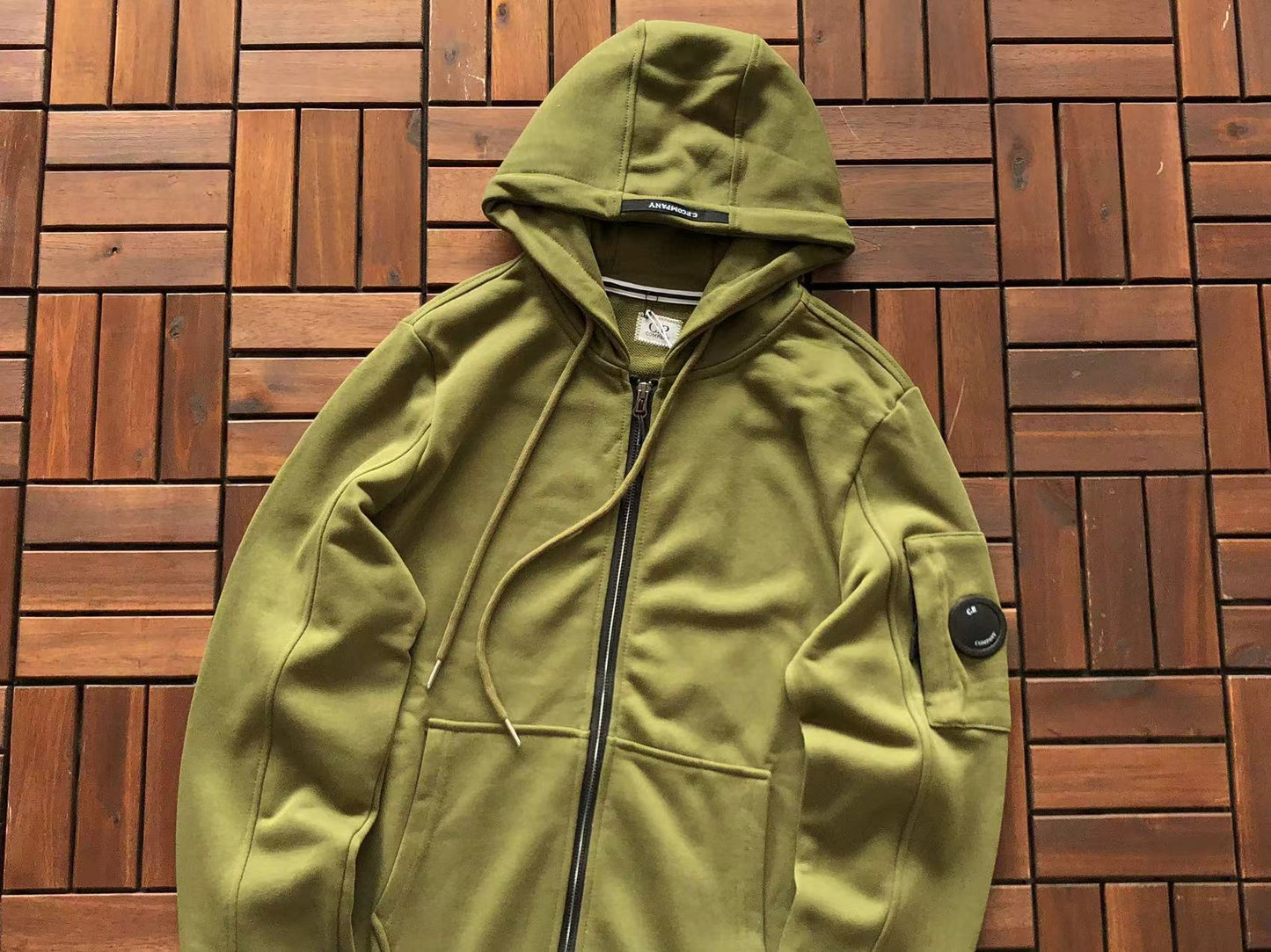 Sweat à capuche zippé C.P. Company